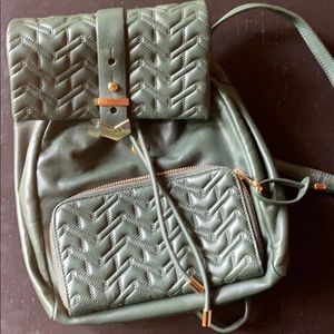 Last day taking offers  🚨🚨Back pack